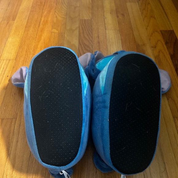 Happy Feet - Cute Stitch Slippers - Picture 10 of 12